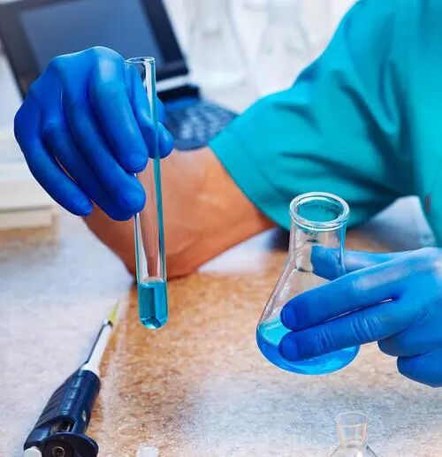 实验室操作配图_爱津生物
